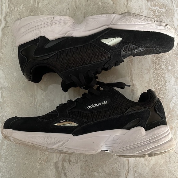 Adidas Originals Falcon, 6.5 - Picture 10 of 13